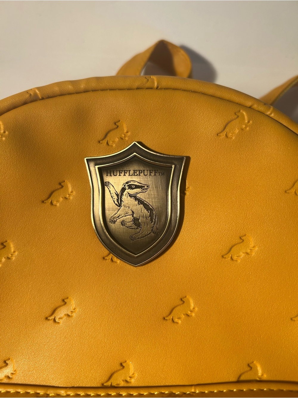 Hufflepuff Backpack - Picture 11 of 16